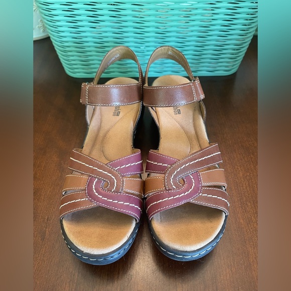 CLARKS Women's Delana Varro Dress Sandal - Picture 6 of 11